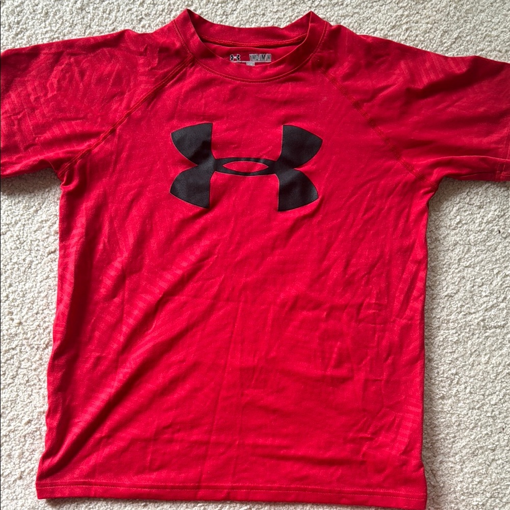 Under Armour Red T-Shirt